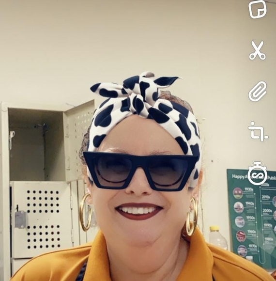 Meet your Posher, Cheryl - Picture 1 of 1